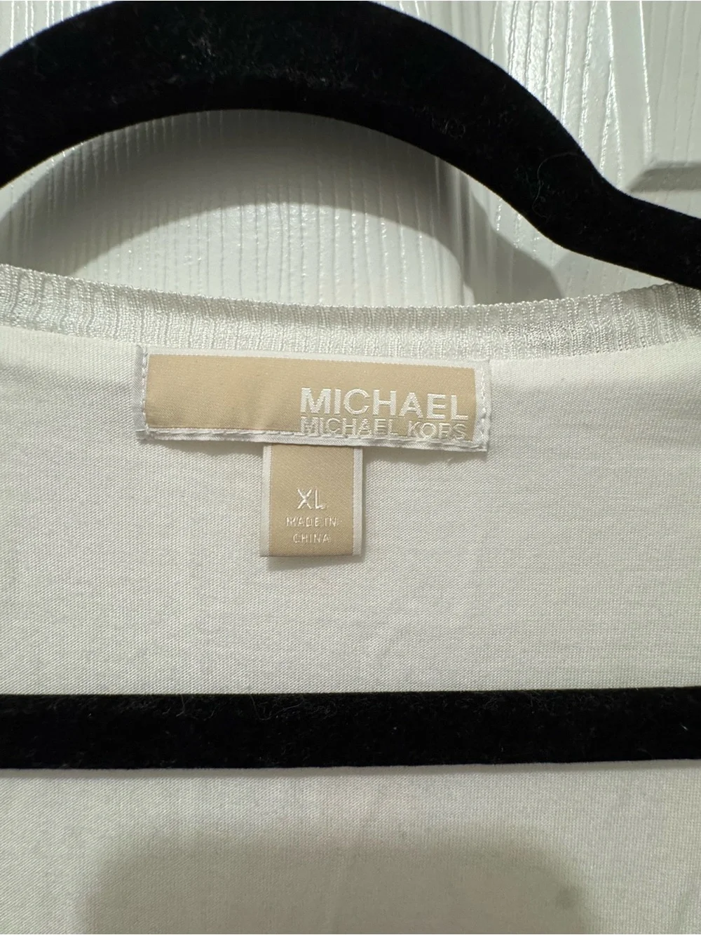 Michael Kors White V-Neck Sleeveless Chiffon Camisole sz xl